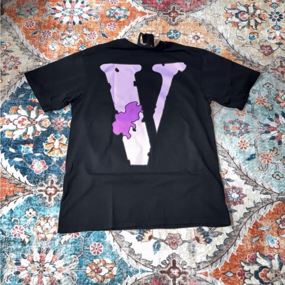 Black T-Shirt with Purple Graphic VLone Sz Medium